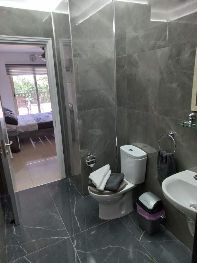 Modern Studio Apartment Armonia Court Paralimni Exterior foto